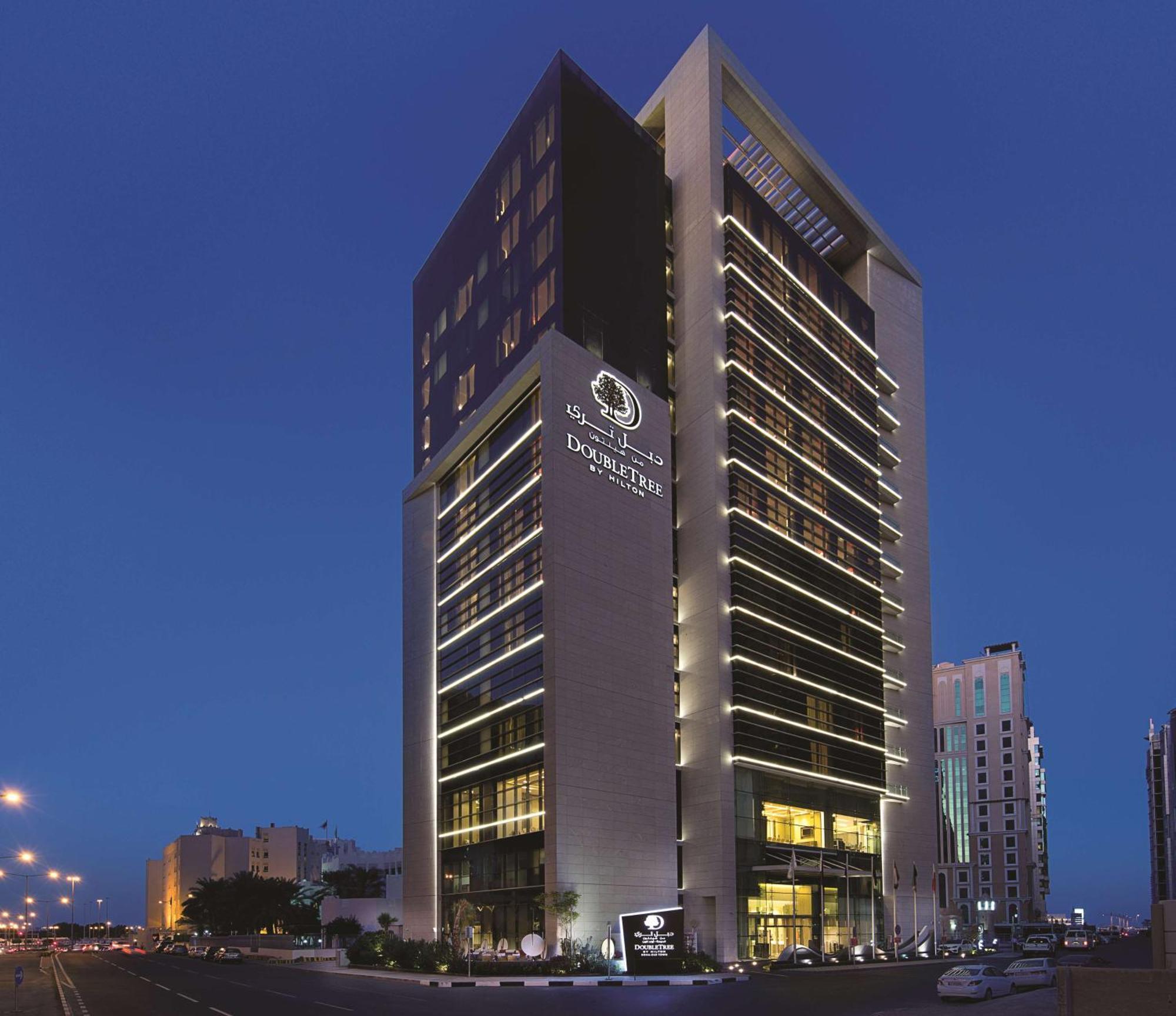 Doubletree By Hilton Doha Old Town Hotel Exterior foto